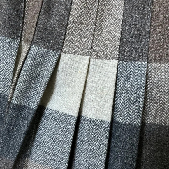 Vintage Paris  Star Gray Neutral Plaid Pleated Kilt Midi Skirt 26" - Picture 4 of 8
